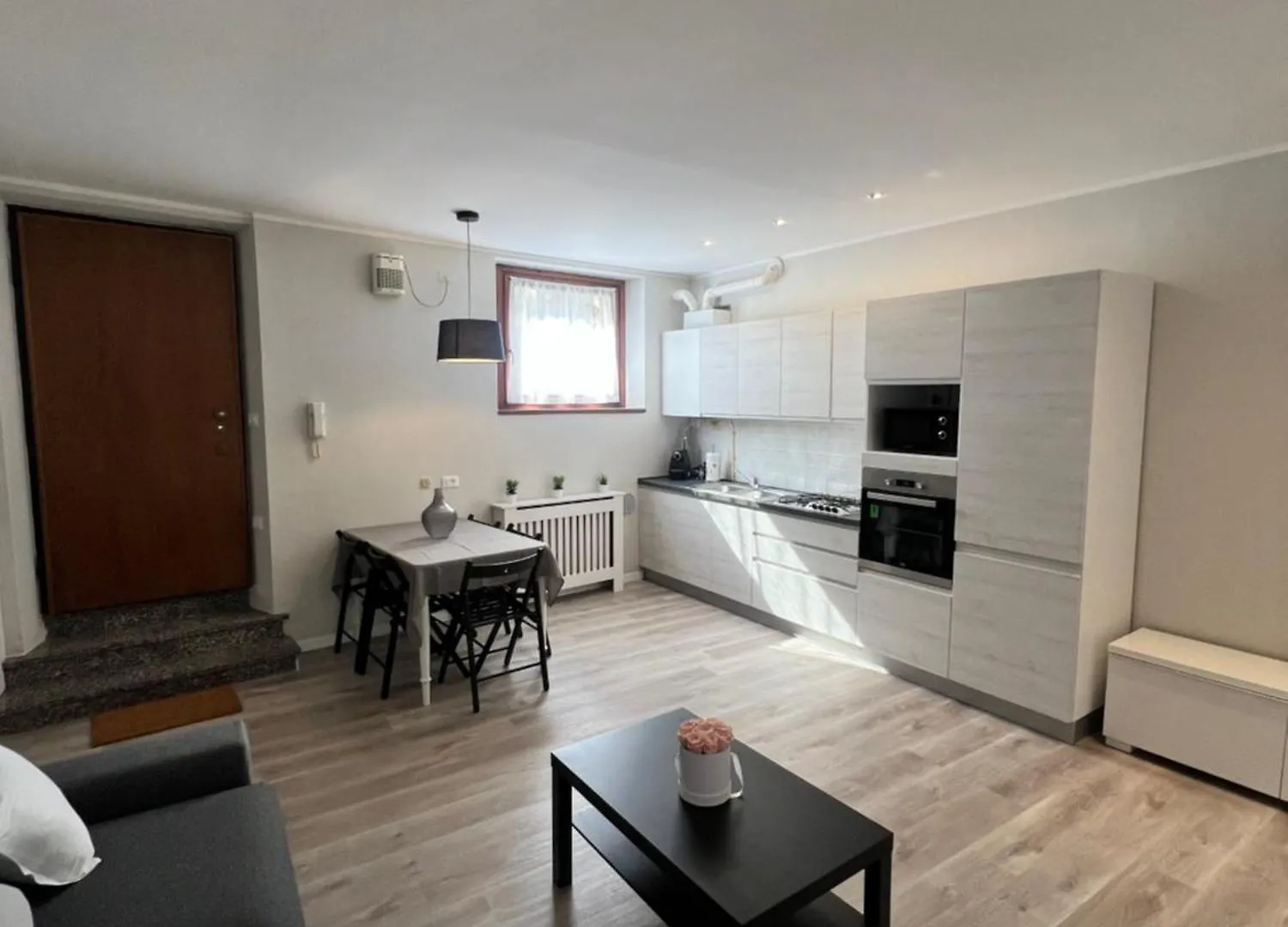 Notti Al Castello Apartment Verona 0*,  Italy